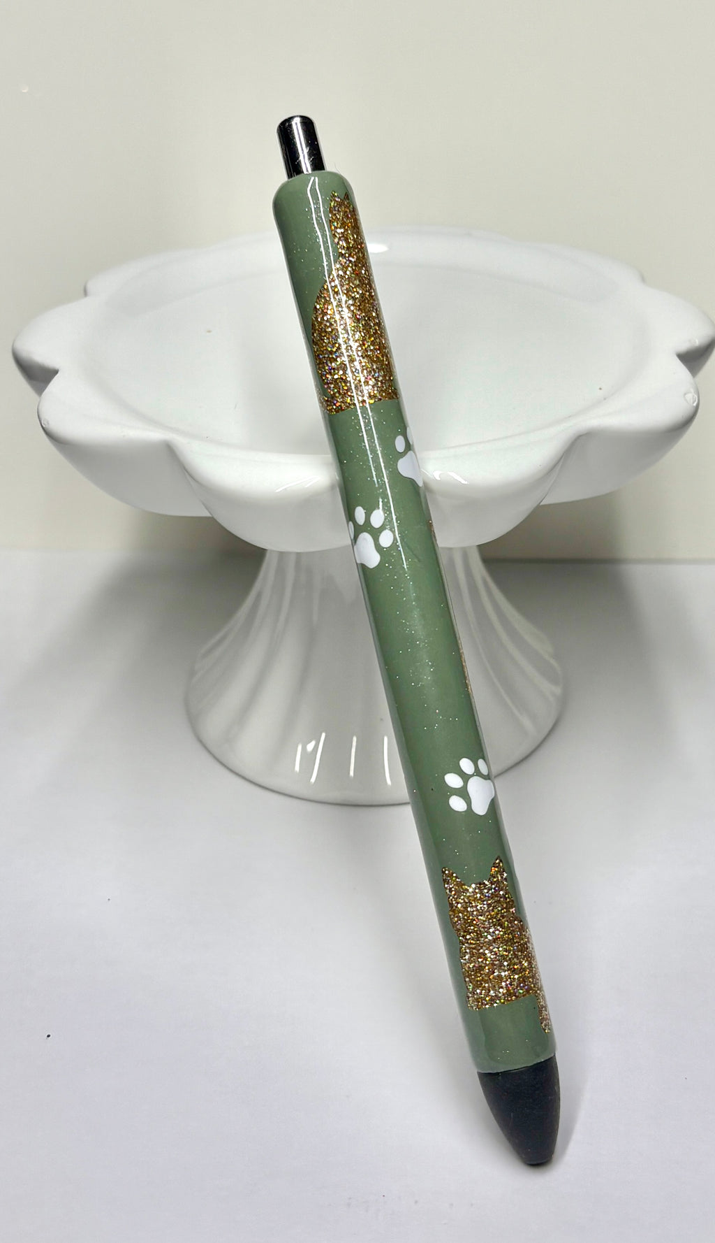Custom Peek-a-Boo Kitty Pen